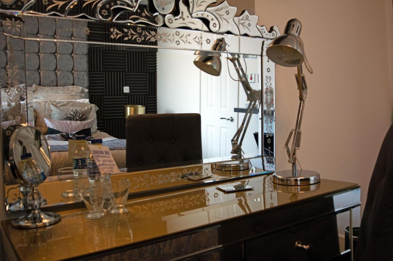 Double Room Private Bathroom