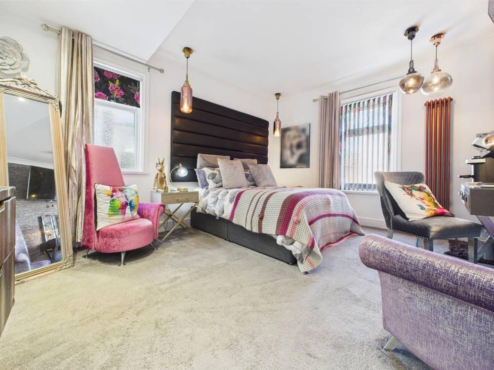 Standard King Room