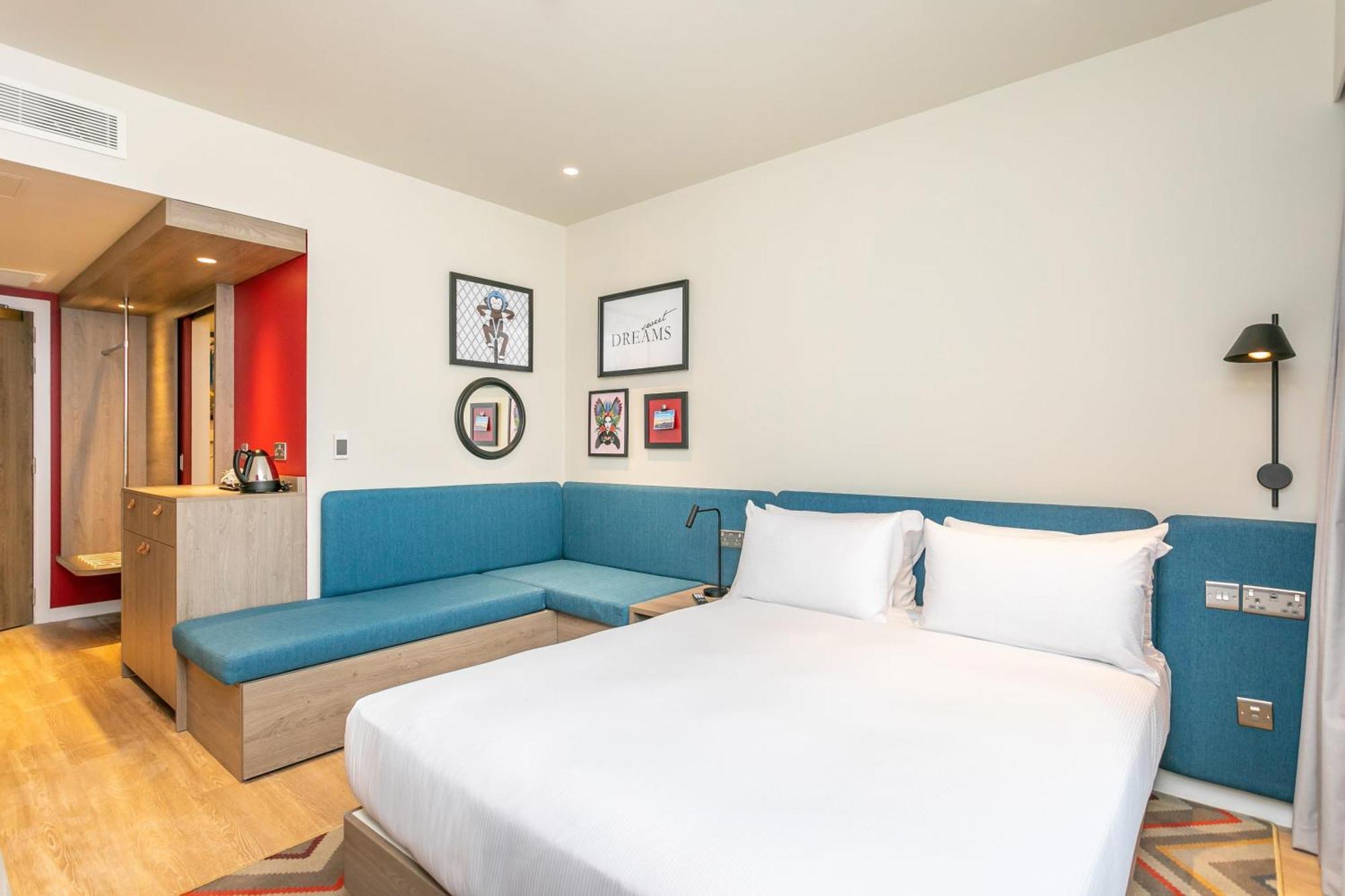 Premium Queen Room Sofa Bed Non-Smoking