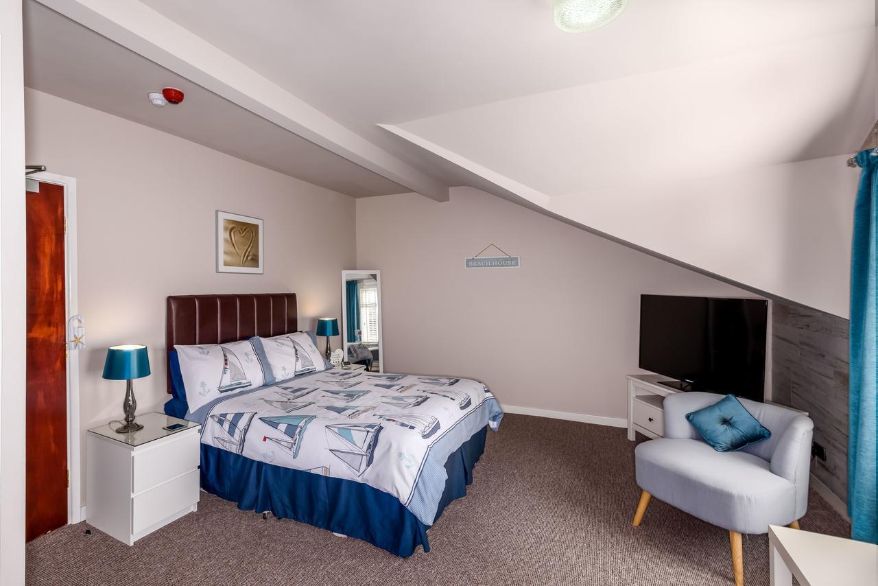 Superior Double Room Street View